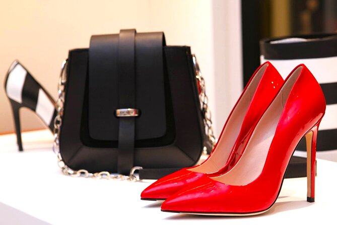Milan Local Fashion Designers Shopping Tour With a Stylist - Meeting and End Points