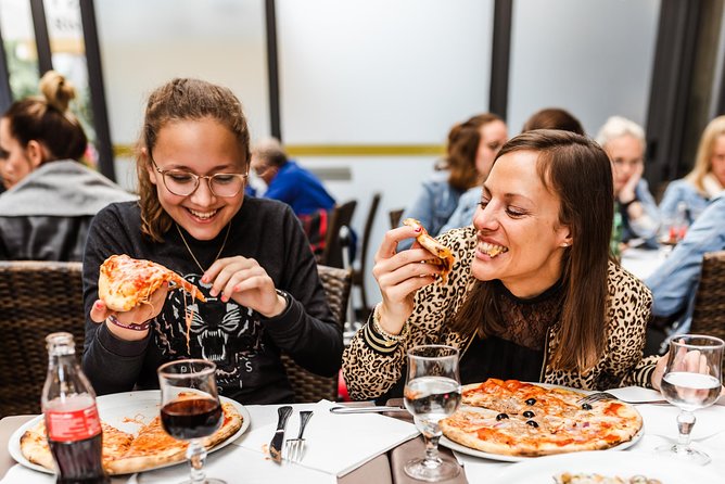 Milan Night Tour & Drinks With a Local Guide: Private & 100% Personalized - Navigating the Vibrant Navigli District