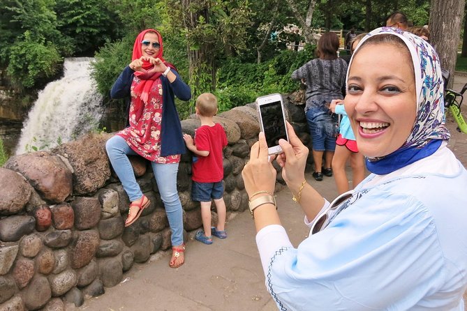 Minneapolis & St. Paul Highlights Private Riding & Walking Tour (3 Hrs) - Attractions and Highlights