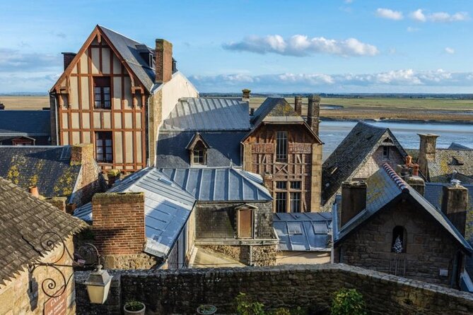 Mont-St-Michel: Shared Tour (10 Max) Abbey Ticket Included - Accessibility Information