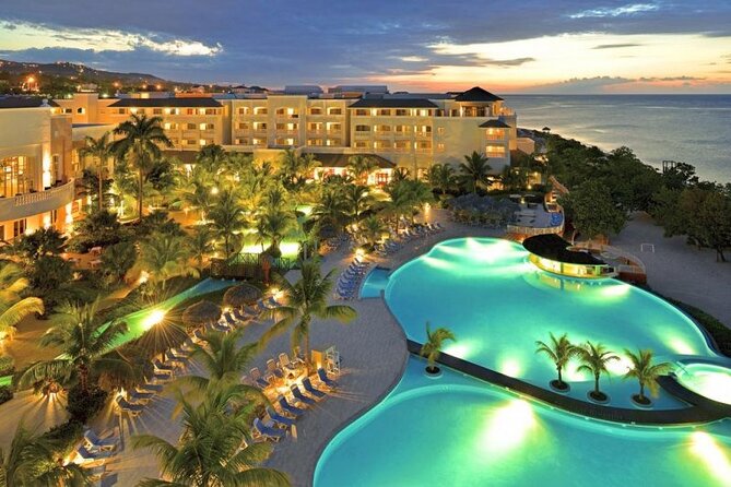 Montego Bay Airport Private Taxi to Any Montego Bay Hotels - Accessibility and Amenities