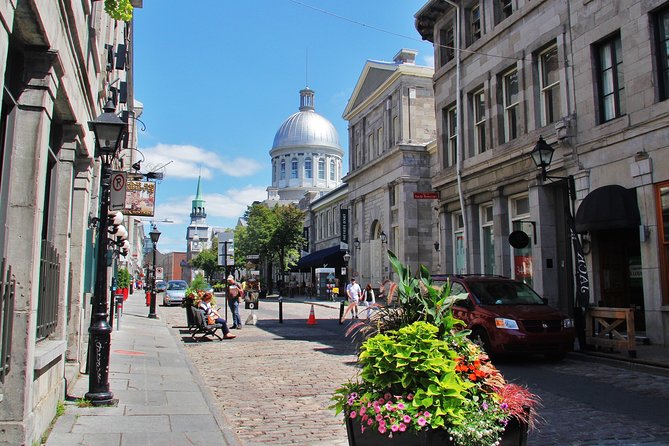 Montreal Private Transfer to Montreal Airport YUL in Luxury SUV - Luxury Vehicle Options