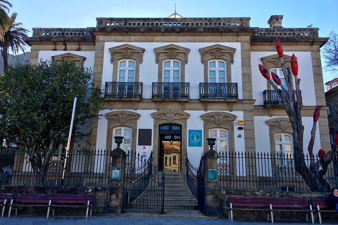 Monumental Morning Walking Tour in Pontevedra - Meeting and Starting Point