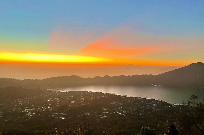 Mount Batur Trekking Admission Ticket With Local Guide - Inclusions and What to Expect