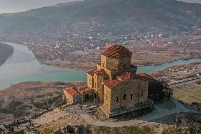 Mtskheta-Jvari Gori-Uplistsikhe - Visiting Jvari Monastery