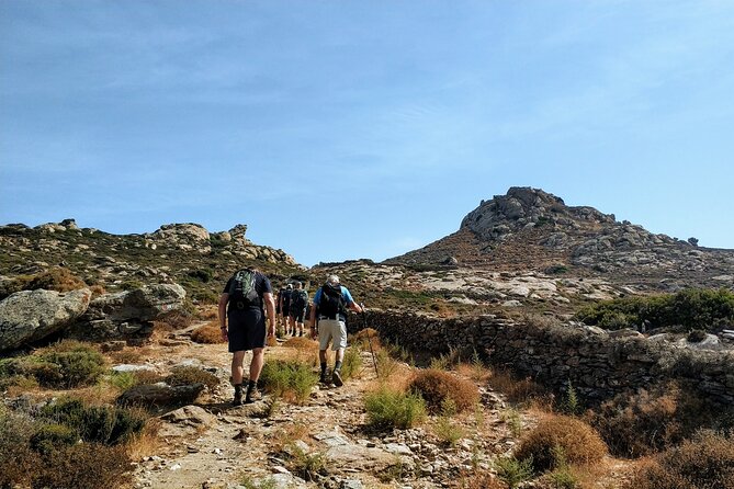 Naxos: Inland Hike-Villages, Kouroi Statues, Apano Kastro - Visiting Apano Kastro