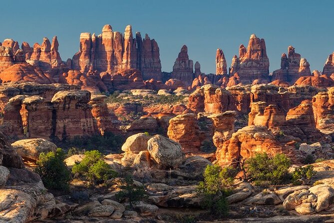 Needles Canyonlands 4X4 Jeep Tour From Moab (3 Person Minimum) - Inclusions and Amenities