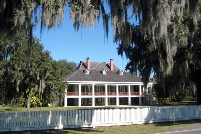 New Orleans Plantation Tour With Transportation - Transportation Details