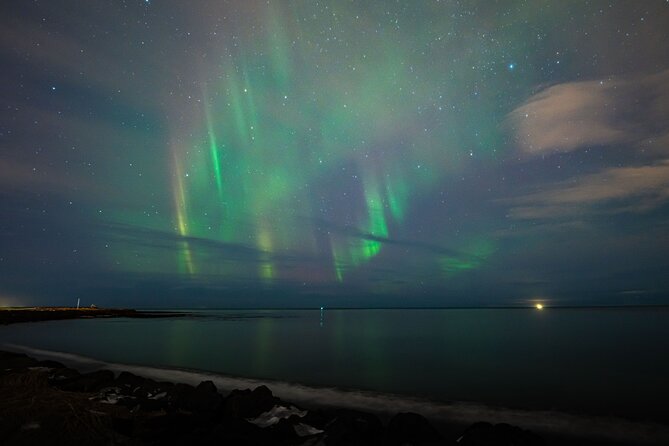 New Years Eve Northern Lights Tour From Reykjavik - Inclusions
