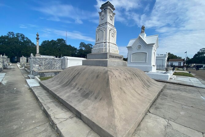 Night Cemetery Insiders Tour- New Orleans - Meeting and End Points
