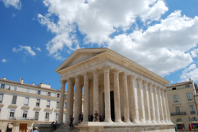 Nîmes Private Walking Tour With A Professional Guide - Delving Into Denims Origins