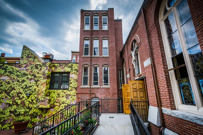 North End Boston Mafia Exploration Game and Tour - Solving Challenges on the Go