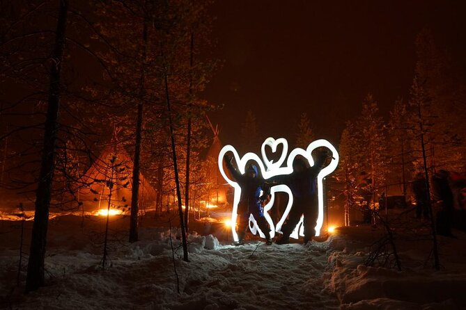 Northern Lights Hunting Photo Tour in Levi - Meeting and Pickup