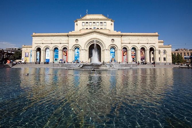Observing City Tour in Yerevan - Discovering Republic Square and Abovyan Avenue