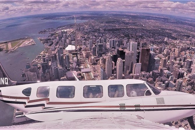 One Hour Aerial Tour of Toronto and Niagara Falls With Iflytoto - Whats Included