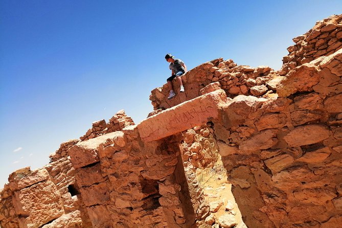 One Night Under the Tent: Tataouine - Chenini - Ksar Ghilane - Matmata - Discovering the Troglodyte Dwellings of Chenini