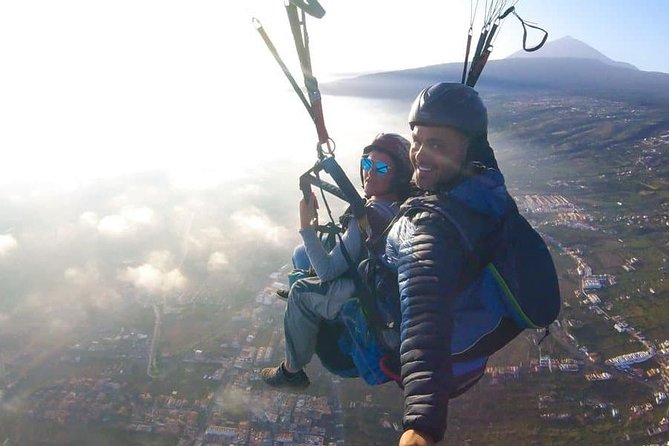 Paragliding 1000 Meters - Photos and Videos