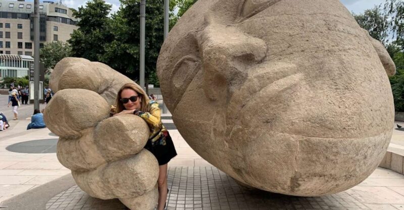 Paris : Highlights of Parisians Paris Guided Tour - Itinerary Highlights