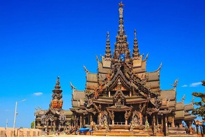 Pattaya City, The Sanctuary Of Truth, & Gems Gallery Shopping Tour - Exploring Gems Gallery