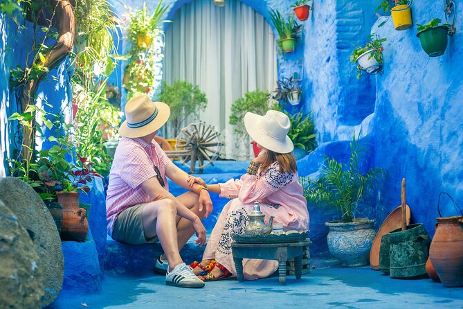 Personal Travel & Vacation Photographer Tour in Chefchaouen - Meet Your Photographer