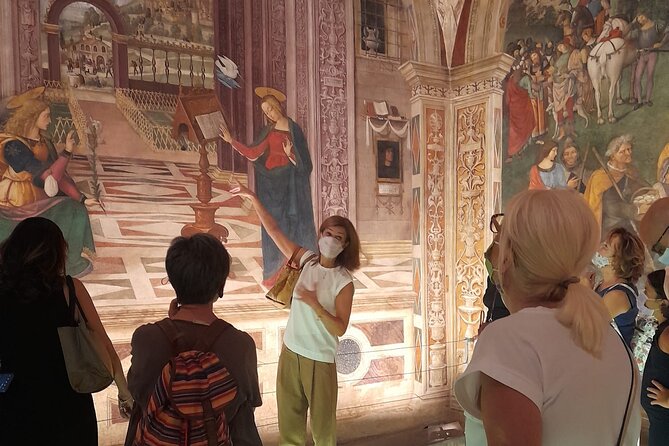 Perugia Walking Tour With Licensed Guide - Booking Features