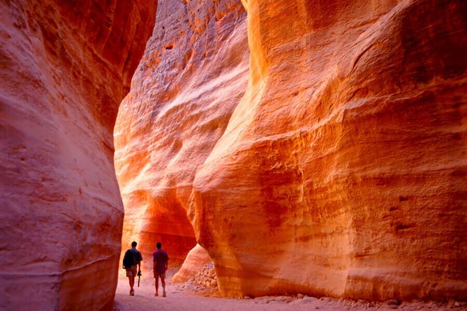 Petra 1-Day Tour From Eilat + FREE Traditional Lunch - Important Travel Information