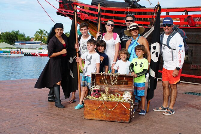 Pirate Ship Premium Dinner Cruise With Show - Meeting and Pickup Details