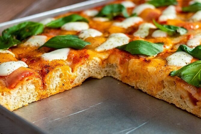 Pizza, Chocolate Tiramisù and Wine Tasting in Milan - Hands-on Culinary Experience