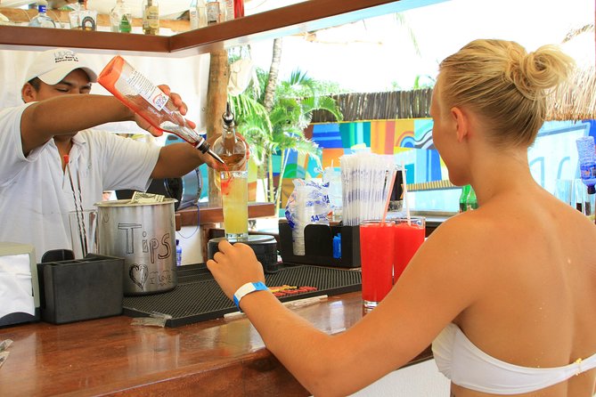 Playa Uvas Open Bar Exclusive Pass - Meeting Point and Schedule
