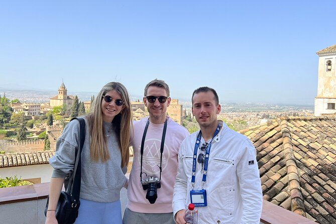 PREMIUM 2 Hour Alhambra and Generalife Tour + Tickets - Meeting and Pickup Details