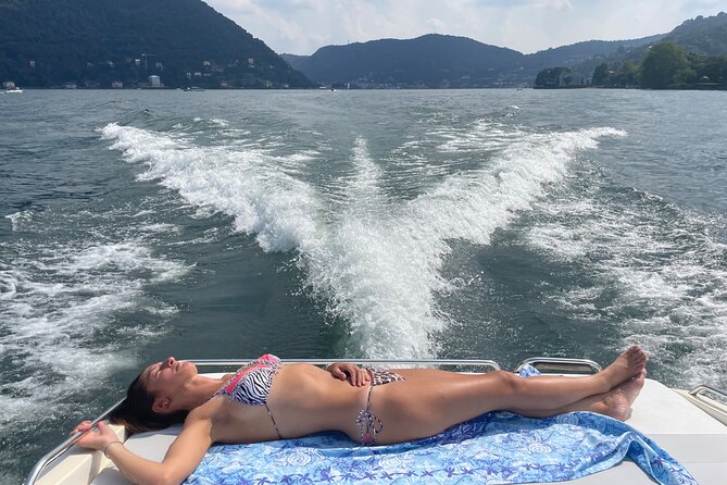 Private 2-Hour Motorboat Tour on Lake Como - Schedule and Availability