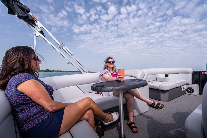 Private 2-hour Sunset Cruise on Lake St Clair and Detroit River - Inclusions