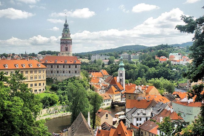 Private 3-Day Tour: Pearls of Austria and Czech Republic From Vienna - Accommodation and Meals