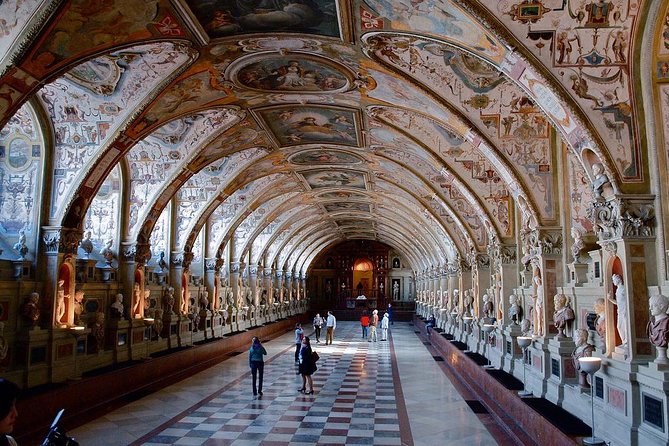 Private 4.5 Hour City Tour of Munich With Driver/Guide - Duration and Pickup Service