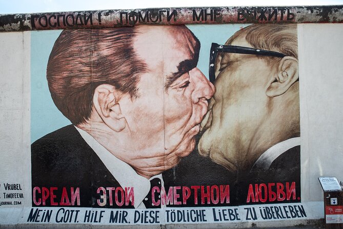 Private Cold War Berlin Tour - Discovering Cold War Landmarks