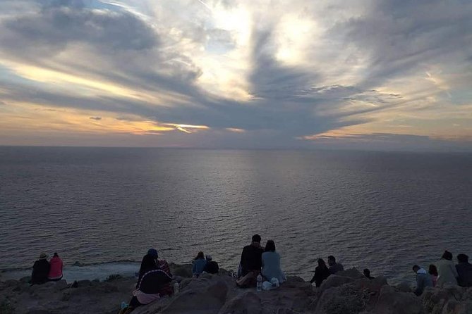 Private Custom Tour : Santorini Half Day 5 Hours ( Morning or Afternoon ) - Flexible Pick-up Times