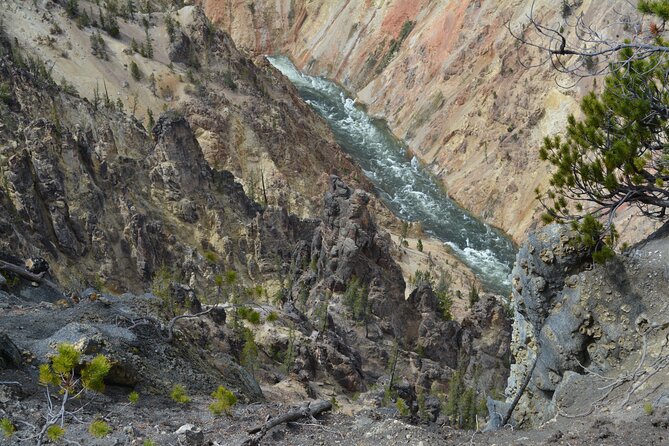 Private Full-Day Grand Canyon of Yellowstone Hiking Adventure (Up to 8 People) - Meeting Details