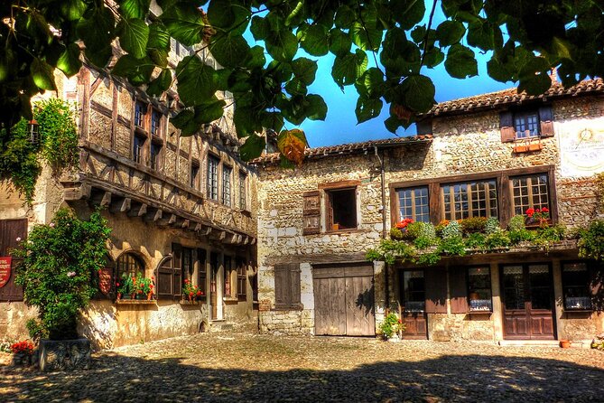 Private Full Day Tour of Perouges and Annecy From Lyon With Hotel Pick-Up - Inclusions and Exclusions