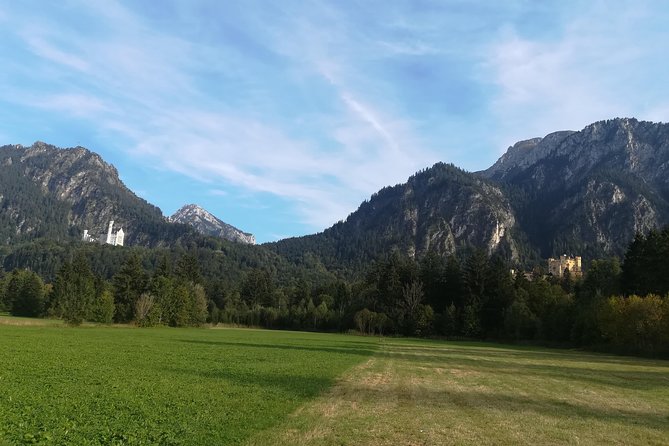 Private Group Tour Review: Neuschwanstein & Linderhof - Getting to the Castles