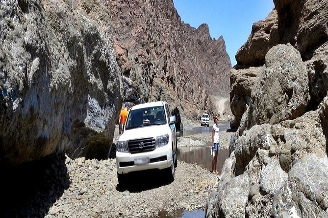 Private Guided Dune Bashing Day Tour in Wadi Hatta Mountains - Meeting and Pickup Details