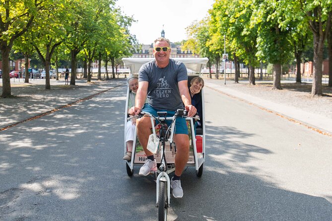 Private Guided Rickshaw City Tour in Munster - Transportation Options