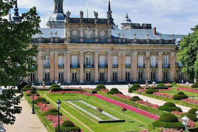 Private Guided Tour With Admission to La Granja and Fabrica De Vidrio - Meeting and Pickup