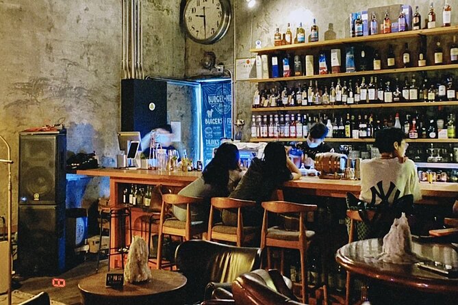 Private Guided Walking Tour in the Hidden Bars of Hutong, Beijing - Drink Options