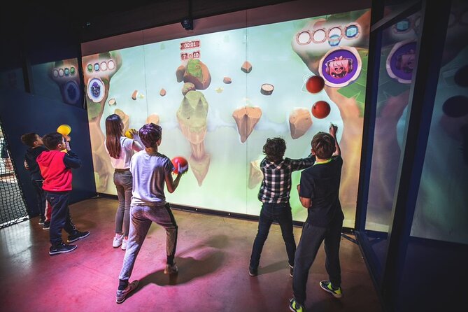 Private Immersive Play Wall Experience in Nottingham - Whats Included