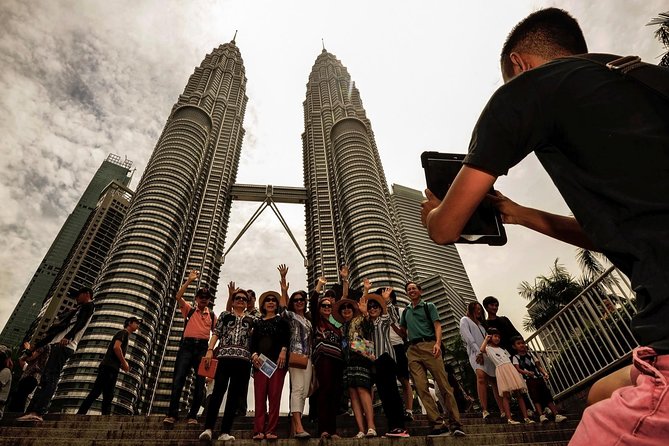 Private Kuala Lumpur Photographic Tour With Petronas Towers & Sky Box K.L Tower - Professional Inclusions