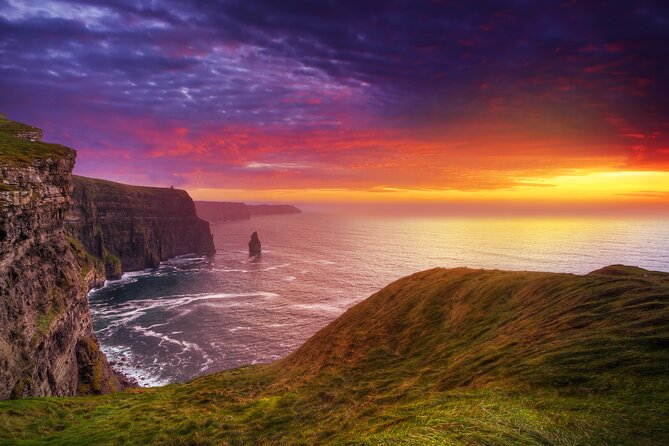 Private Luxury VIP Chauffeured Cliffs of Moher Tour From Dublin - Traveler Details