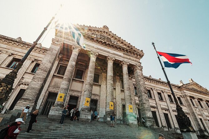 Private Montevideo Tour for Cruisers - Meeting and Pickup