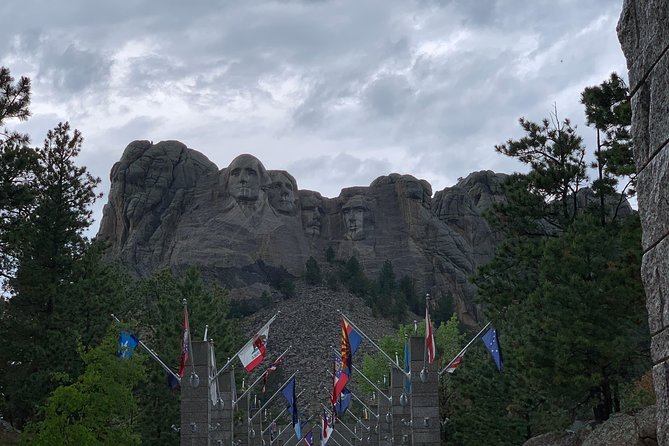 Private Mount Rushmore and Flume Trail Hike - Exploring the Flume Trail