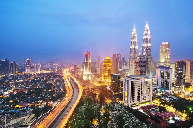 Private Night Tour: Petronas Twin Tower And Shopping - Petronas Twin Towers Experience