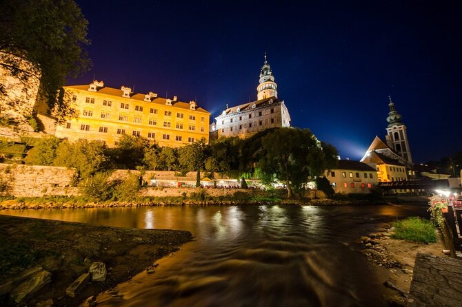 Private One Way Transfer From Cesky Krumlov to Vienna - Service Overview